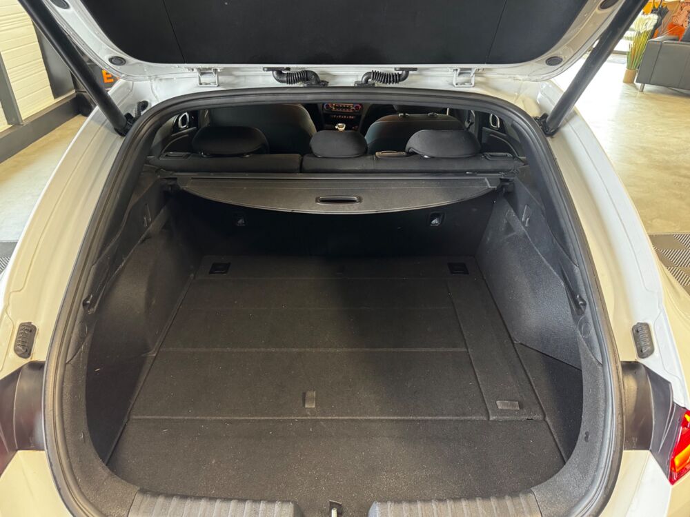 Divers SHOOTING BRAKE 1.5 T-GDI 160Ch GT LINE DCT BVA- ATTELAGE 2023 occasion 79000 Niort