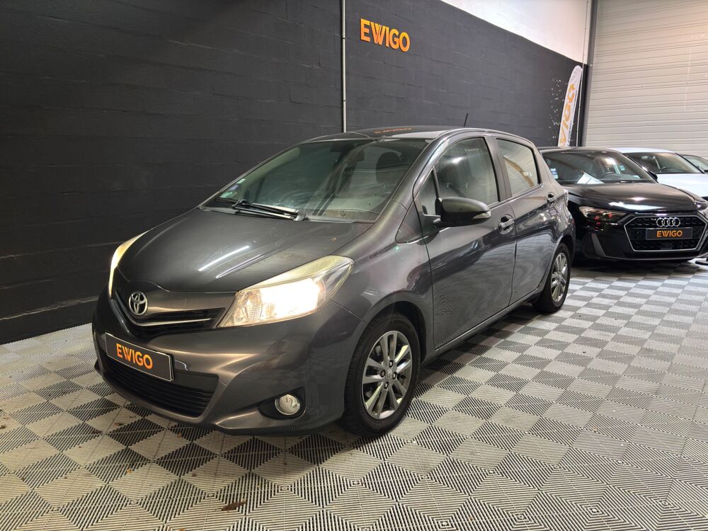 Yaris 1.3 VVTI 100ch DYNAMIC BVM REGULATEUR DE VITESSE/ CAMERA DE 2014 occasion 78125 Gazeran