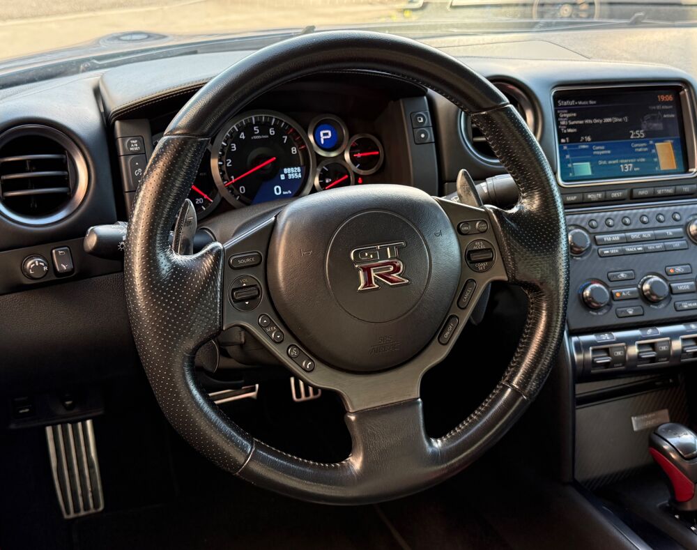 GT-R (2) 3.8 V6 530 BLACK EDITION + ORIGINE FR + SUIVI COMPLET + 2011 occasion 54000 Nancy