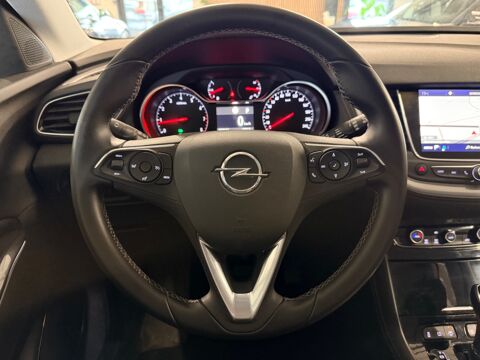 Grandland x 1.2 T 130Ch BUSINESS EDITION 4X2 BVA - ENTRETIEN COMPLET + D 2017 occasion 79000 Niort