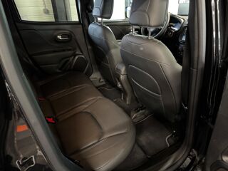 Renegade 1.6 MULTIJET 130 Ch - 80TH ANNIVERSAIRE 2WD 2021 occasion 79000 Niort