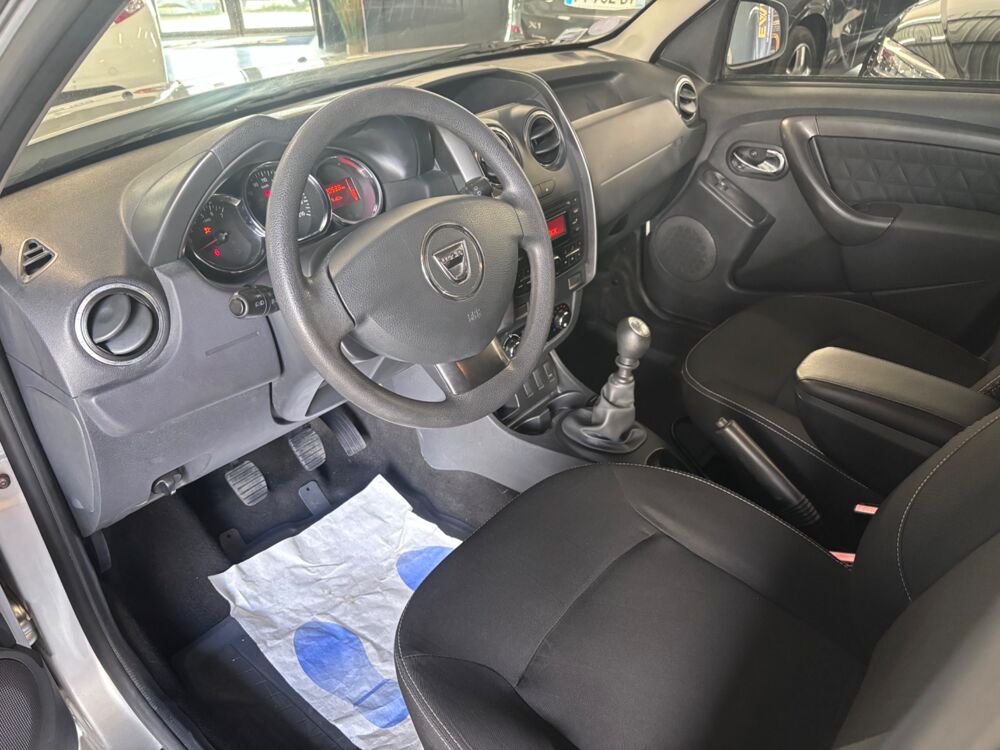 Duster 1.2 TCE 125 AIR 4X2 - ATTELAGE 2014 occasion 79000 Niort