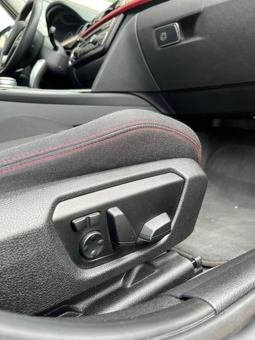 S&eacute;rie 3 ACTIVEHYBRID 335i 340CH SPORT BVA / TO / GPS / SI&Egrave;GES &Eacute;LECTR 2013 occasion 74600 Seynod