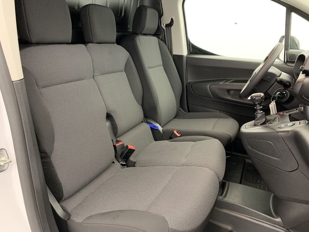 Berlingo M DIESEL 100 CH MANUELLE NEUF 0KM + CAMERA + REGULATEUR/LIMI 2026 occasion 54000 Nancy