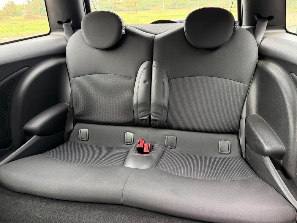 Cooper COOPER SD 2.0 143 ch PACK RED HOT CHILI 2011 occasion 65290 Juillan
