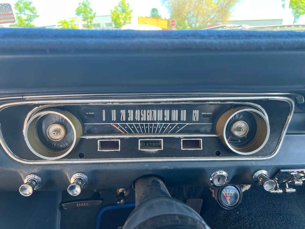 Mustang 1965 L6 3.3L BOITE AUTOMATIQUE - Moteur refait &agrave; neuf 1965 occasion 47000 Agen