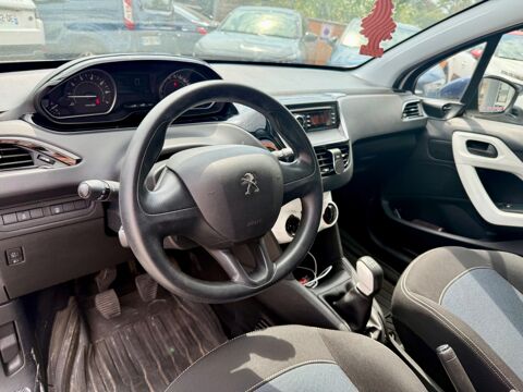 208 GENERATION-I 1.2 PURETECH 70 LIKE BLUETOOTH 2016 occasion 25000 Besan&ccedil;on