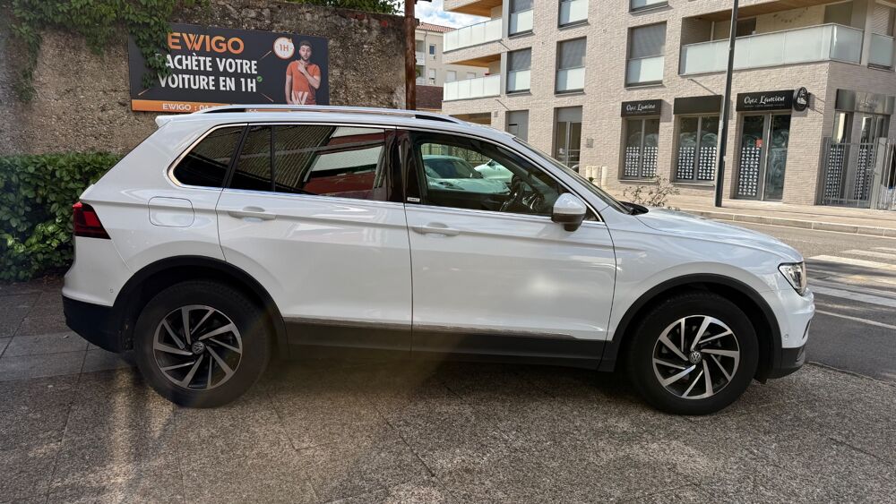 Tiguan 2.0 TDI 150cv CONNECT DSG BVA - CARPLAY - CAMERA DE RECUL - 2018 occasion 69150 D&eacute;cines-Charpieu