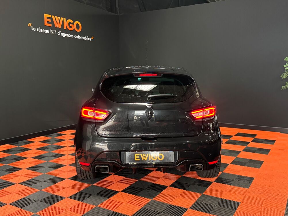 Clio RS 18 TROPHY 1.6 220 CH EDC (1107/1725) / AKRAPOVIC / CAMERA 2018 occasion 29000 Quimper