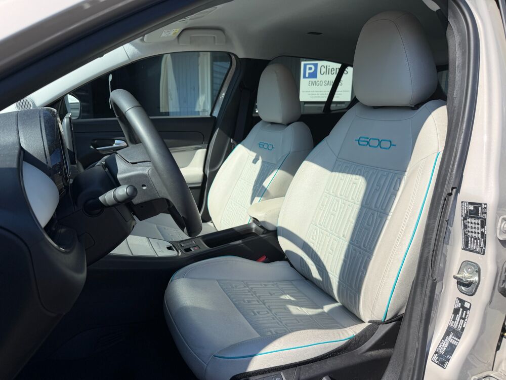 Fiat 600 ELECTRIC 155ch 54KWH LA-PRIMA BVA / SOH 95% / CARPLAY / SIEG 2024 occasion 17100 Saintes