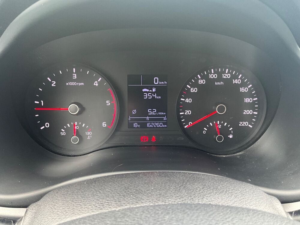 Rio 1.4 CRDI 90Ch ACTIVE / CAMERA / CHAINE DE DISTRIBUTION / GAR 2018 occasion 17000 La Rochelle