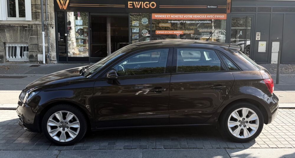 A1 SPORTBACK 1.6 TDI 90 AMBITION 2012 occasion 33100 Bordeaux