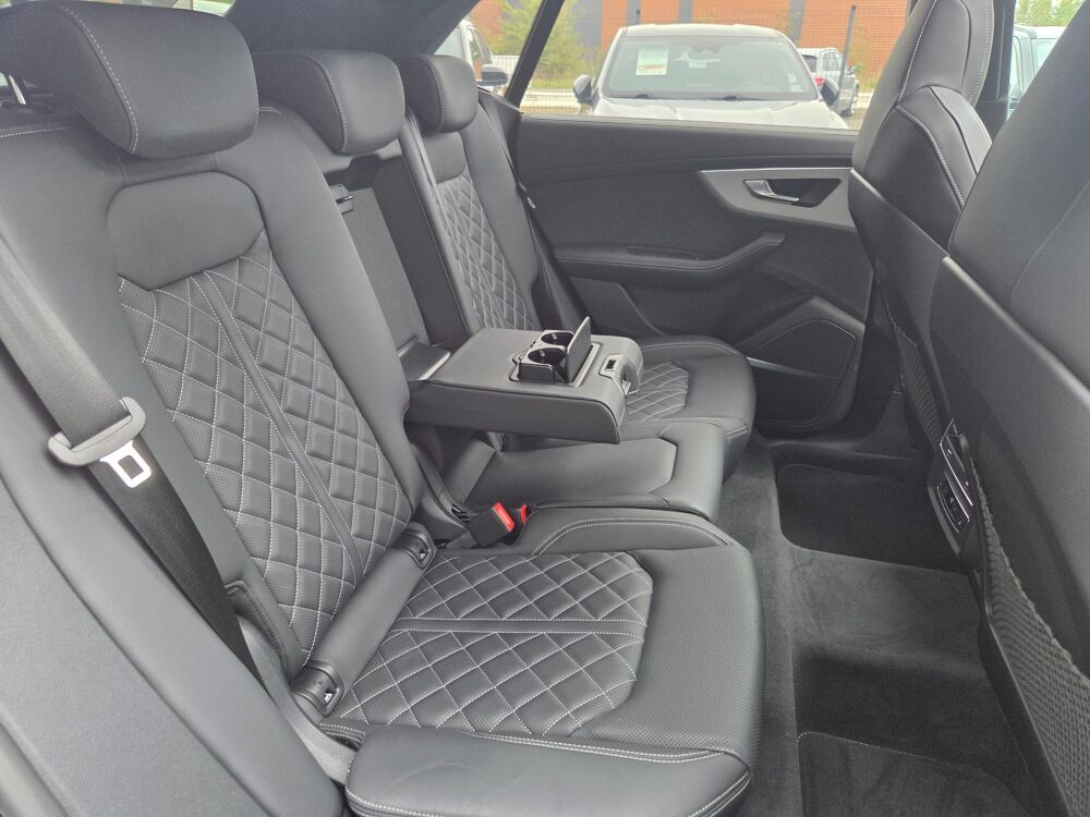 Q8 3.0 60 TFSIE 490H 340 PHEV HYBRID 25.9KWH COMPETITION QUATTR 2024 occasion 33210 Maz&egrave;res