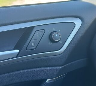 Golf VII - 1.6 TDi 110 BLUEMOTION CONFORTLINE BUSINESS - DISTRIBU 2014 occasion 33210 Maz&egrave;res