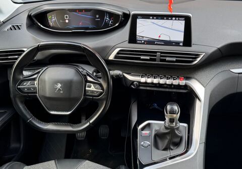 5008 GENERATION-II 1.2 130 CH ALLURE 7P / CARPLAY - CAM DE RECUL 2019 occasion 24750 Tr&eacute;lissac