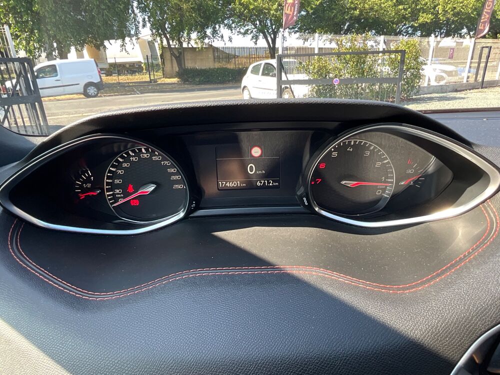 308 II 1.6 THP 272CV GTI BY-PEUGEOT-SPORT / SANS FAP / CHAINE + 2017 occasion 17000 La Rochelle