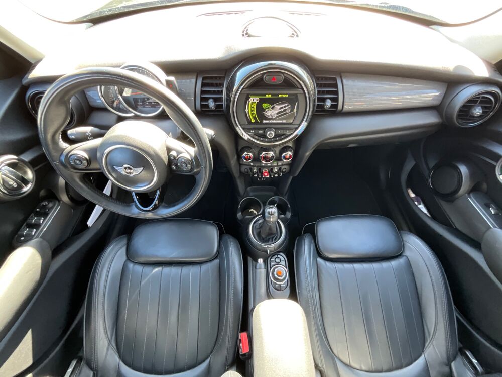 Cooper 1.5 136cv COOPER RED HOT CHILI 2016 occasion 17000 La Rochelle