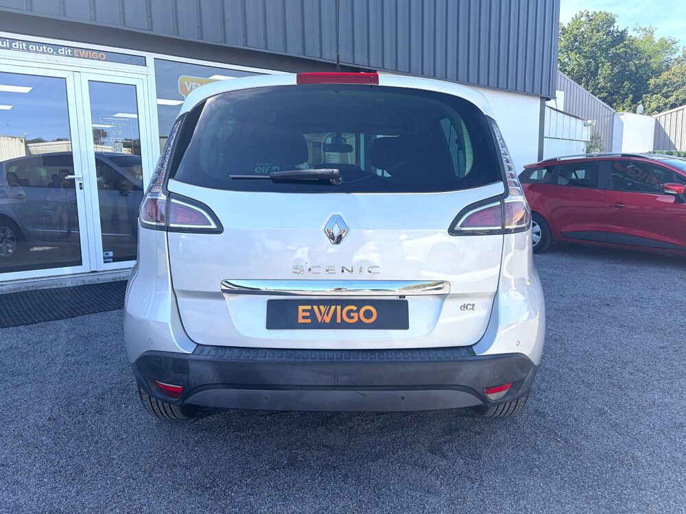 Sc&eacute;nic 1.5 dCi 110ch Bose EDC BVA 2015 occasion 64122 Urrugne