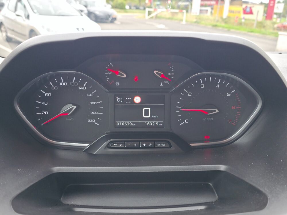 Rifter COMBI 1.2 PURETECH 110ch L2 LONG ALLURE START-STOP / HISTORI 2019 occasion 17100 Saintes