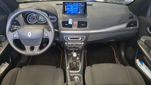 M&eacute;gane CC 1.5 DCI 110ch + CARPLAY 2012 occasion 21850 Saint-Apollinaire