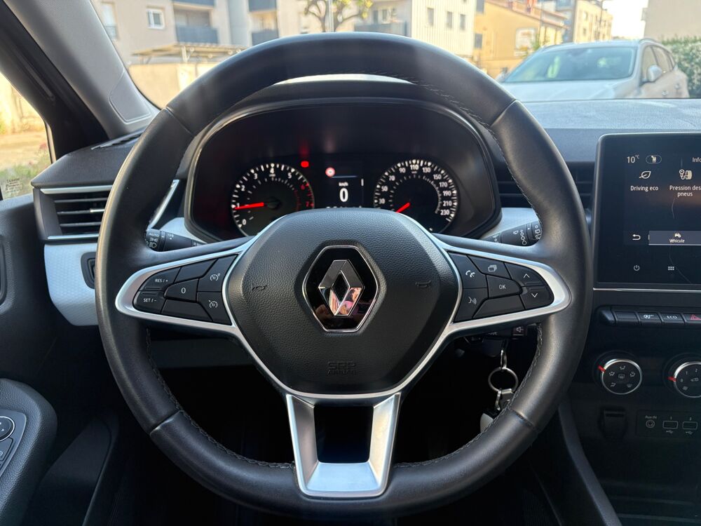 Clio 5 - 1.0 TCE 90CV - LIMITED - 1ER MAIN - ENTRETIEN COMPLET 2021 occasion 69150 D&eacute;cines-Charpieu
