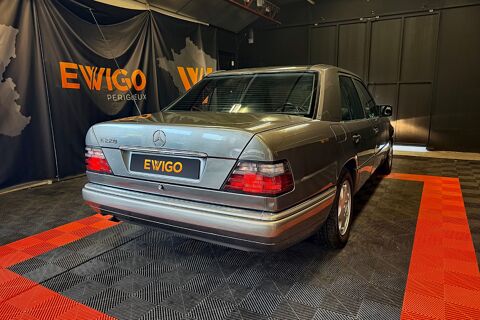 Classe E W124 220 150 Ch ORIGINE FRANCE 1993 occasion 24750 Tr&eacute;lissac