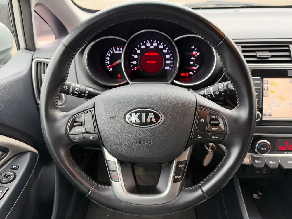 Rio 1.2 85 CH ISG EDITION 7 CAMERA DE RECUL 2015 occasion 40000 Mont-de-Marsan