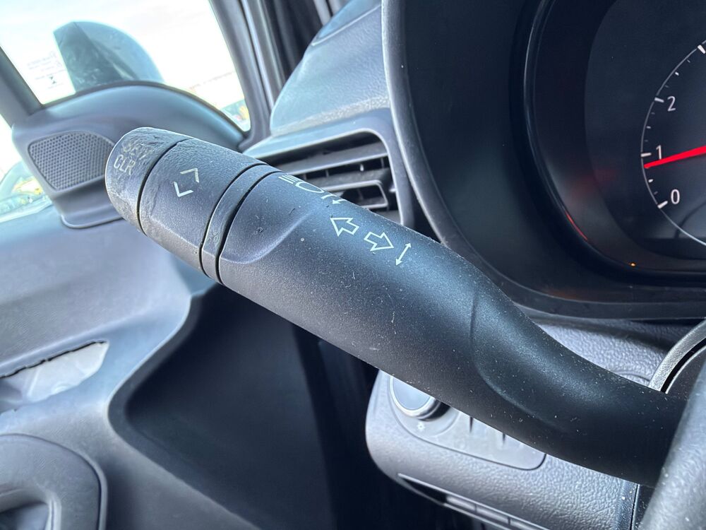 Combo VU FOURGON 1.5 TD 100CH L1H1 - PACK CLIM - CARPLAY - RADAR DE R 2021 occasion 27000 &Eacute;vreux