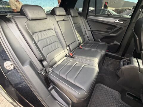 Tiguan BLACK R-LINE 150Ch DSG ORIGINE FR - SUIVI VOLKSWAGEN -TOIT O 2019 occasion 27000 &Eacute;vreux