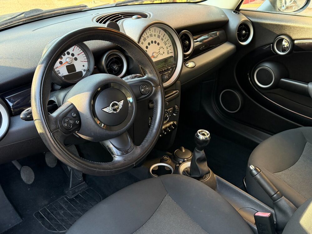 Cooper 1.6 D 90 Ch MINI ONE * CLIMATISATION AUTOMATIQUE 2011 occasion 13009 Marseille