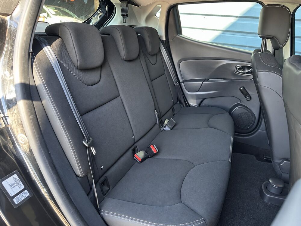 Clio 1.5 DCI 75CH / ZEN / REGULATEUR - cLIM - GPS - BLUETOOTH 2014 occasion 44220 Cou&euml;ron