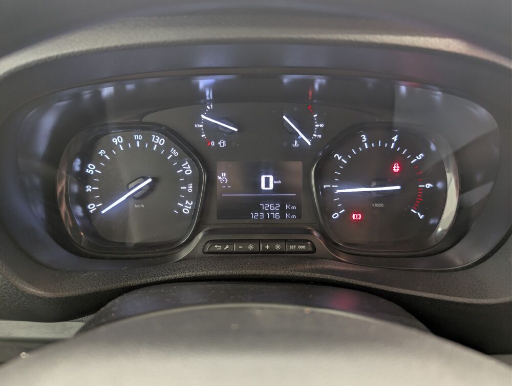 Expert FOURGON 1.5 BLUEHDI 120ch L1 PREMIUM TVA RECUPERABLE 11 658€ 2019 occasion 90160 Bessoncourt