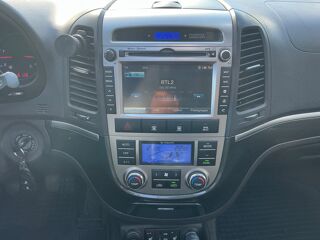 Santa Fe 2.2 CRDI 195 Ch PREMIUM 4WD / SIEGES CHAUFFANTS ELECTRIQUES 2012 occasion 17000 La Rochelle
