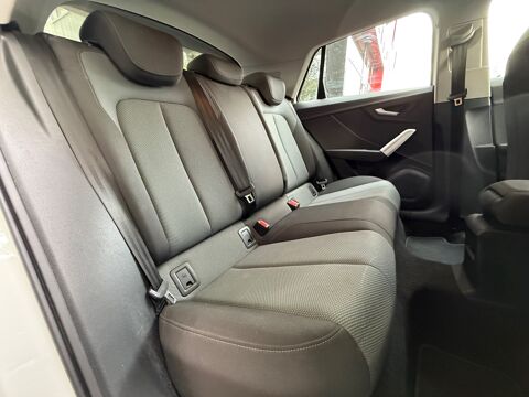 Q2 1.4 TFSI COD 150 BUSINESS LINE S-TRONIC BVA - CLIMATISATION 2017 occasion 76150 Saint-Jean-du-Cardonnay