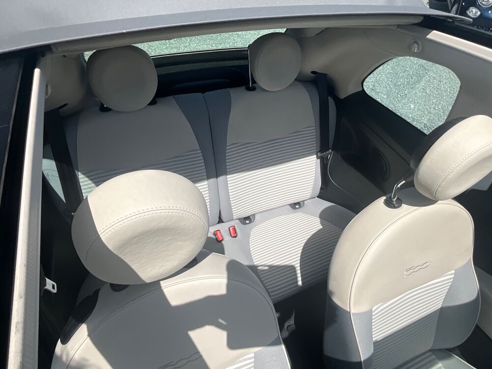 500 CABRIOLET 0.9 TWINAIR 105CH COLLEZIONE / AIDE AU STATIONEMEN 2018 occasion 17000 La Rochelle