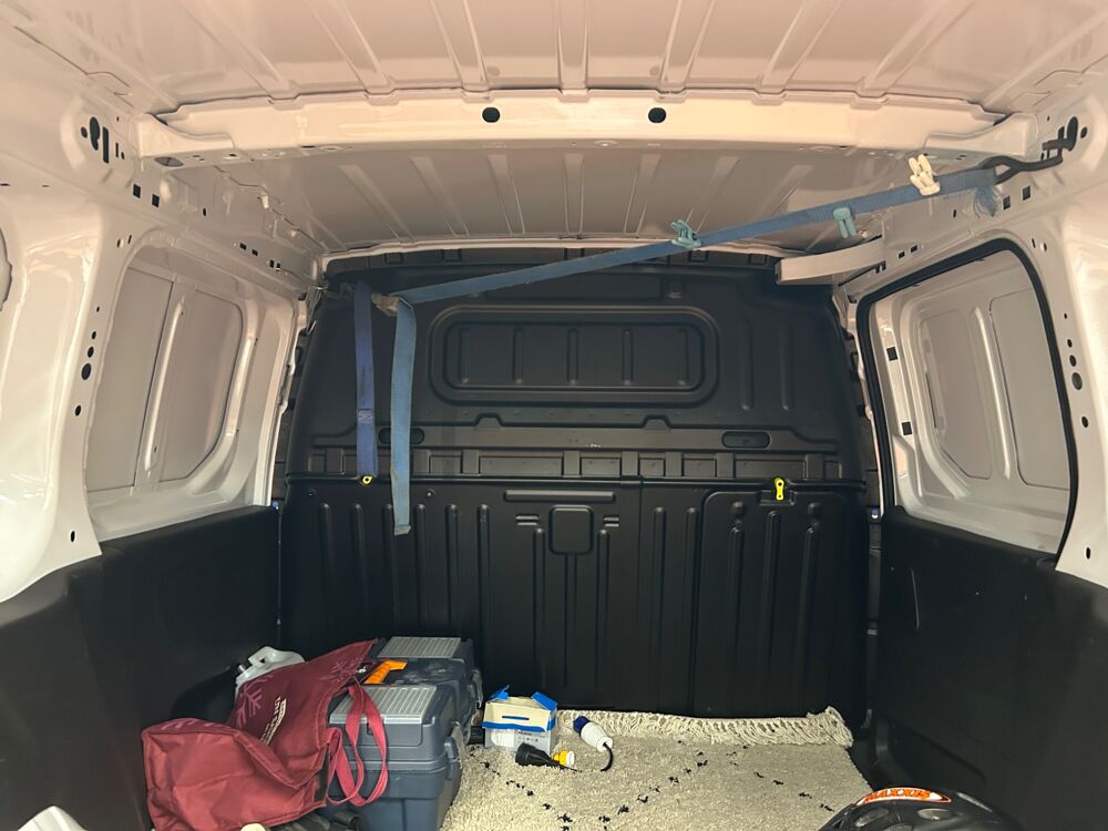 Partner FOURGON 1.5 BLUEHDI 100 650KG L1 M PACK ASPHALT CONNECT STAR 2025 occasion 83600 Fr&eacute;jus