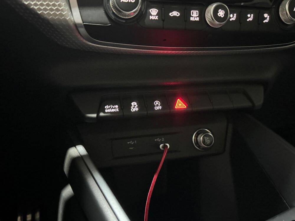 A1 SPORTBACK 1.5 35 TFSI 150 CH S-LINE S-TRONIC / ENTRETIEN CON 2024 occasion 29000 Quimper