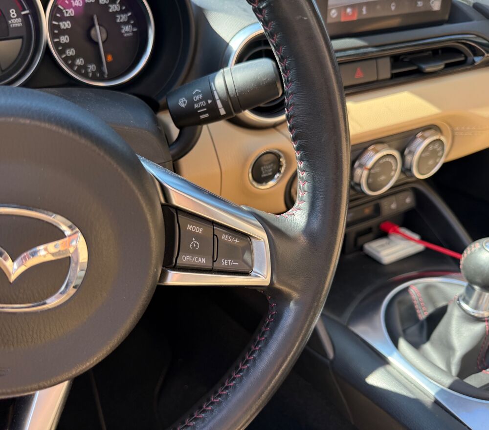 MX-5 ROADSTER 1.5 SKYACTIV-G 130 CH CHERRY TOP 2018 occasion 25000 Besan&ccedil;on