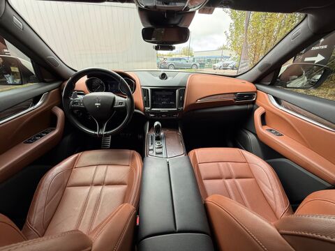 Levante 3.0 D 275Ch GRANSPORT NERISSIMO BVA - SUSPENSION PILOTE - V8 2017 occasion 76150 Saint-Jean-du-Cardonnay