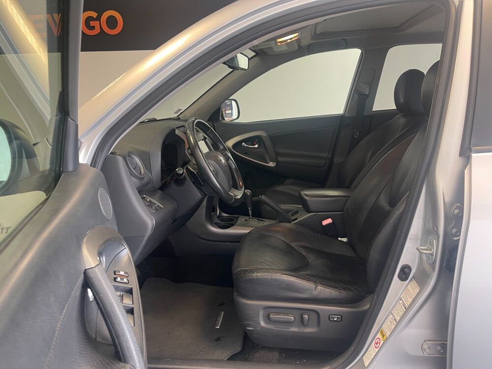 RAV 4 2.2 D4D DCAT 150 ch VXE GPS 4X4 BVA + TOIT OUVRANT + INSTALL 2009 occasion 21850 Saint-Apollinaire