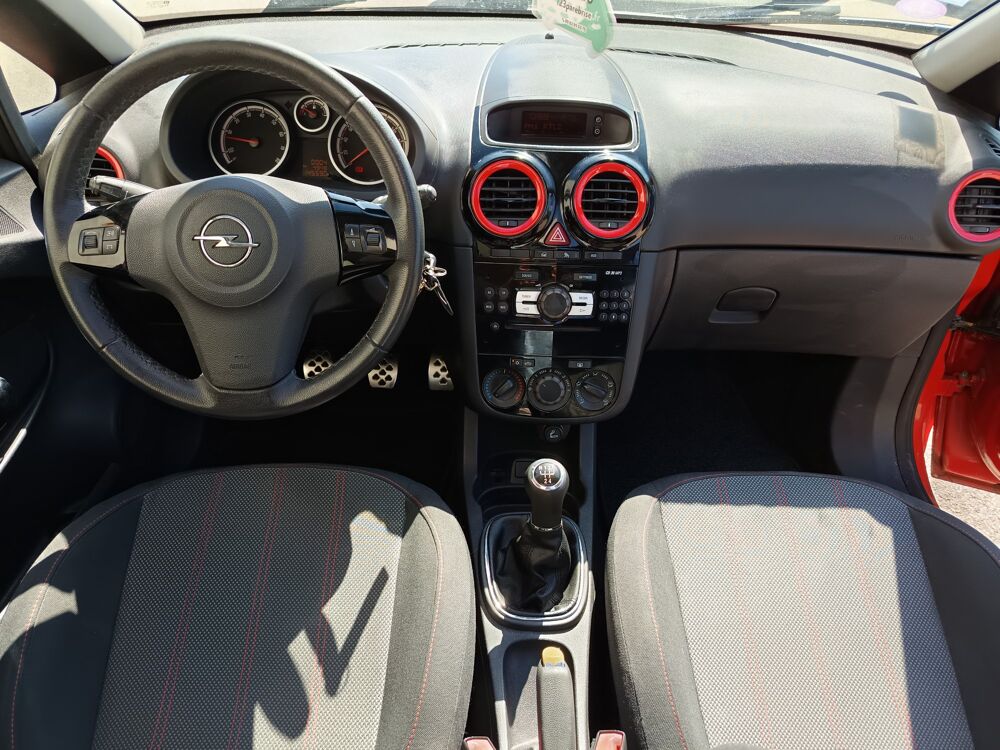 Corsa 1.4 TURBO TWINPORT 120 - COLOR EDITION START-STOP - TOIT OUV 2013 occasion 69420 Ampuis