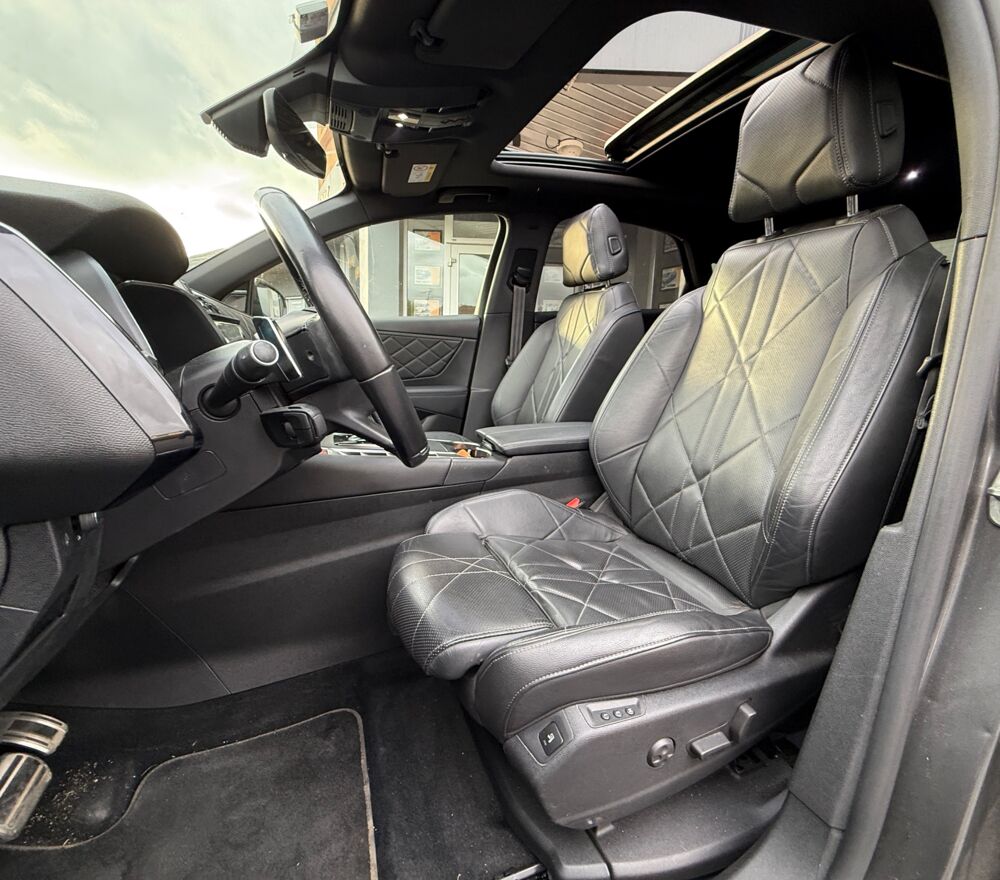 DS3 1.6 300 CH PHEV HYBRID 13.2KWH RIVOLi 4X4 BVA 2022 occasion 25000 Besan&ccedil;on