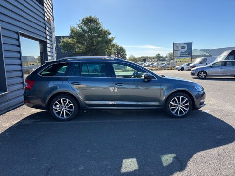 Octavia COMBI 2.0 TDI 150 Ch EDITION - Toit ouvrant - Attelage - Cam 2020 occasion 44220 Cou&euml;ron