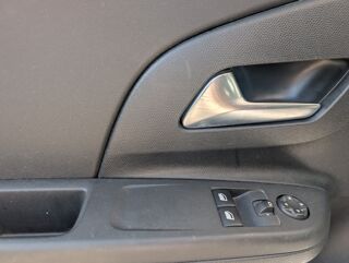 Corsa 1.2L 70ch EDITION BUSINESS + APPLE CARPLAY / ATTELAGE / RADA 2021 occasion 38420 Le Versoud