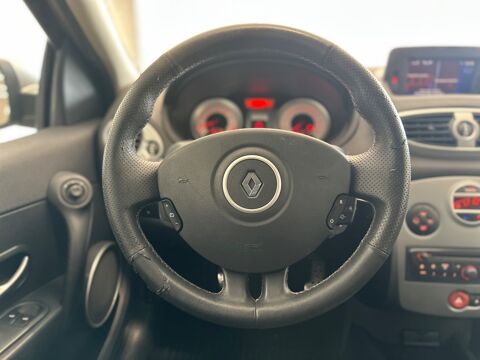 Clio 1.6 128 GT REVISION ET COURROIE OK 2010 occasion 26000 Valence