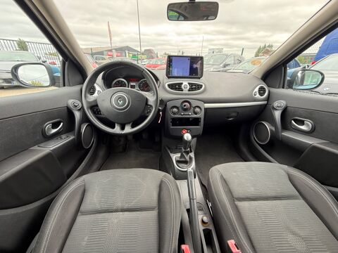Clio 1.5 DCI 70CH AUTHENTIQUE - CLIMATISATION - CARPLAY 2010 occasion 27000 &Eacute;vreux