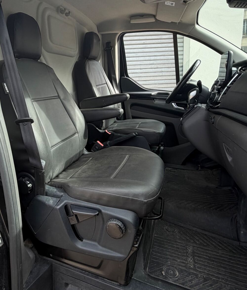 Transit Custom (2) FOURGON 300 2.0 TDCI 170 LIMITED L2H1 + SI&Egrave;GeS CHAUFFANT 2020 occasion 54000 Nancy