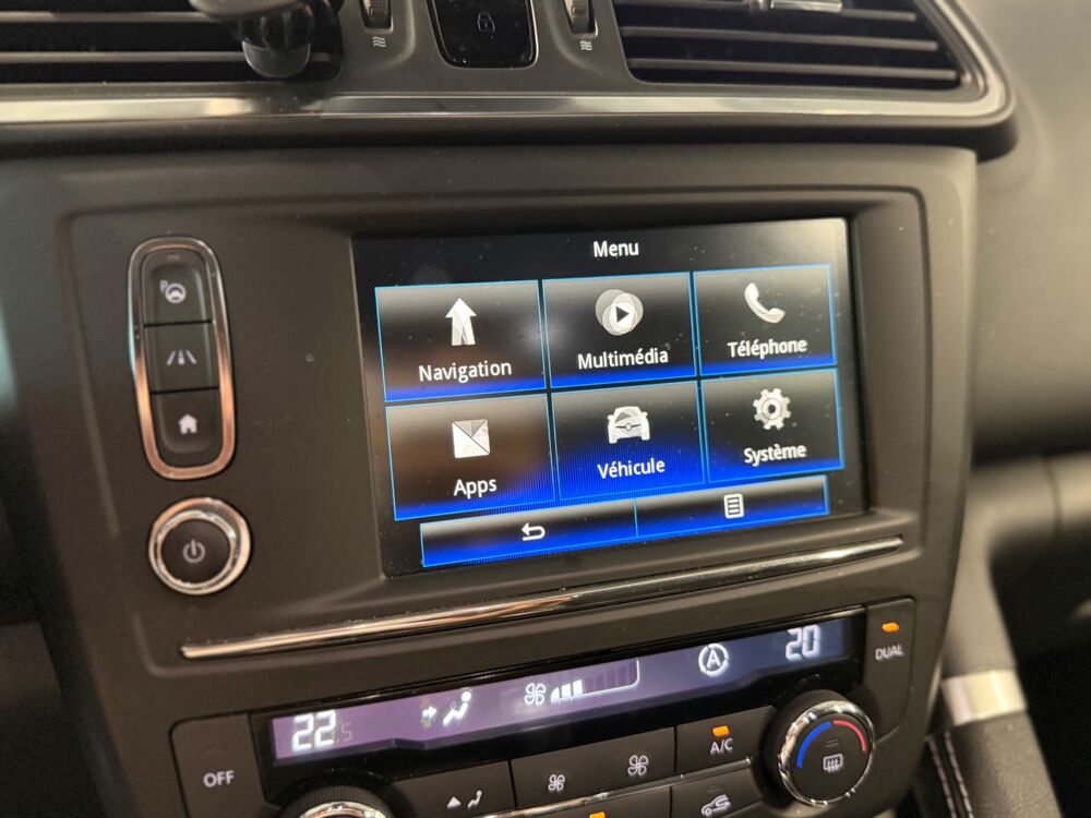 Kadjar 1.5 DCI 110 Ch INTENS - 1ERE MAIN - ATTELAGE - KIT DISTRI 2 2018 occasion 79000 Niort