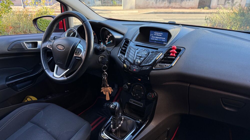 Fiesta 1.0 T ECOBOOST 100 TITANIUM - RADAR DE RECUL - FAIBLE KILOME 2015 occasion 69150 D&eacute;cines-Charpieu