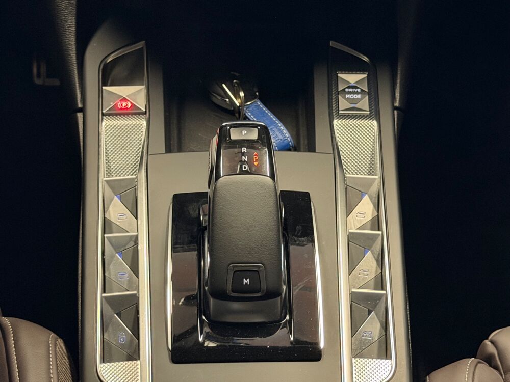DS3 1.5 BLUEHDI 130 Ch ETOILE BVA SIEGES CHAUFFANTS/ CARPLAY SAN 2024 occasion 24750 Tr&eacute;lissac